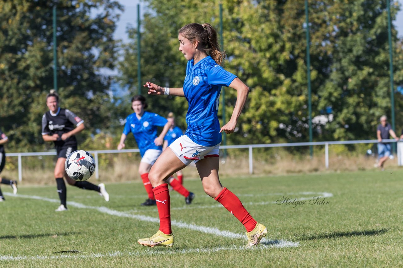 Bild 145 - F Holstein Kiel 2 - SSG Rot-Schwarz Kiel 2 : Ergebnis: 5:0